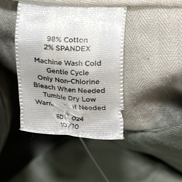 NWT Talbots Women’s Flat Front Shorts - Picture 7 of 10